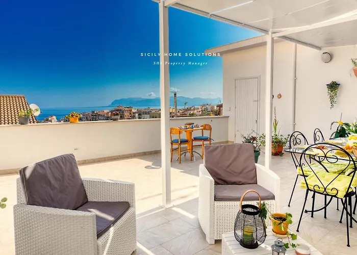 Casa Dei Coralli Panoramic Sea View Centro Storico By Sicily Solutions Prázdninový dům Castellammare del Golfo